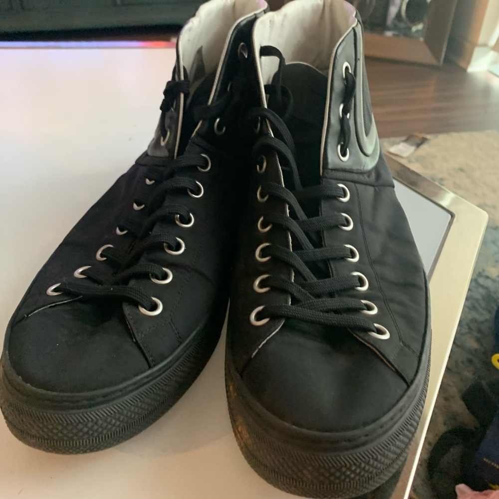 Men’s Louis Vuitton high tops